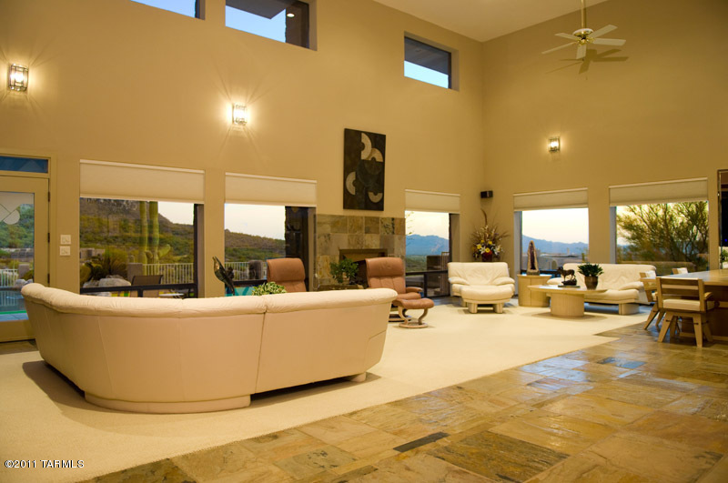 1581 E Crimson Canyon Place