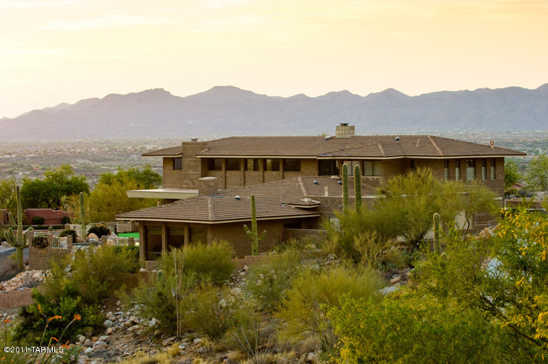 1581 E Crimson Canyon Place