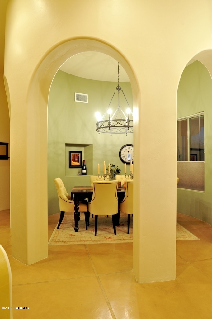 10979 N Pusch Ridge View Place