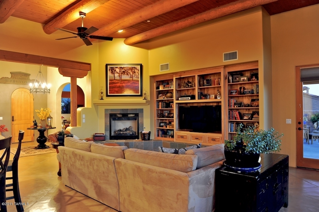 10979 N Pusch Ridge View Place