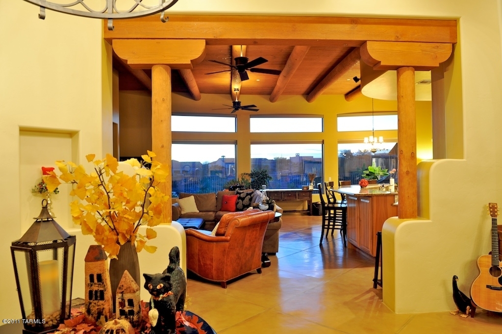 10979 N Pusch Ridge View Place