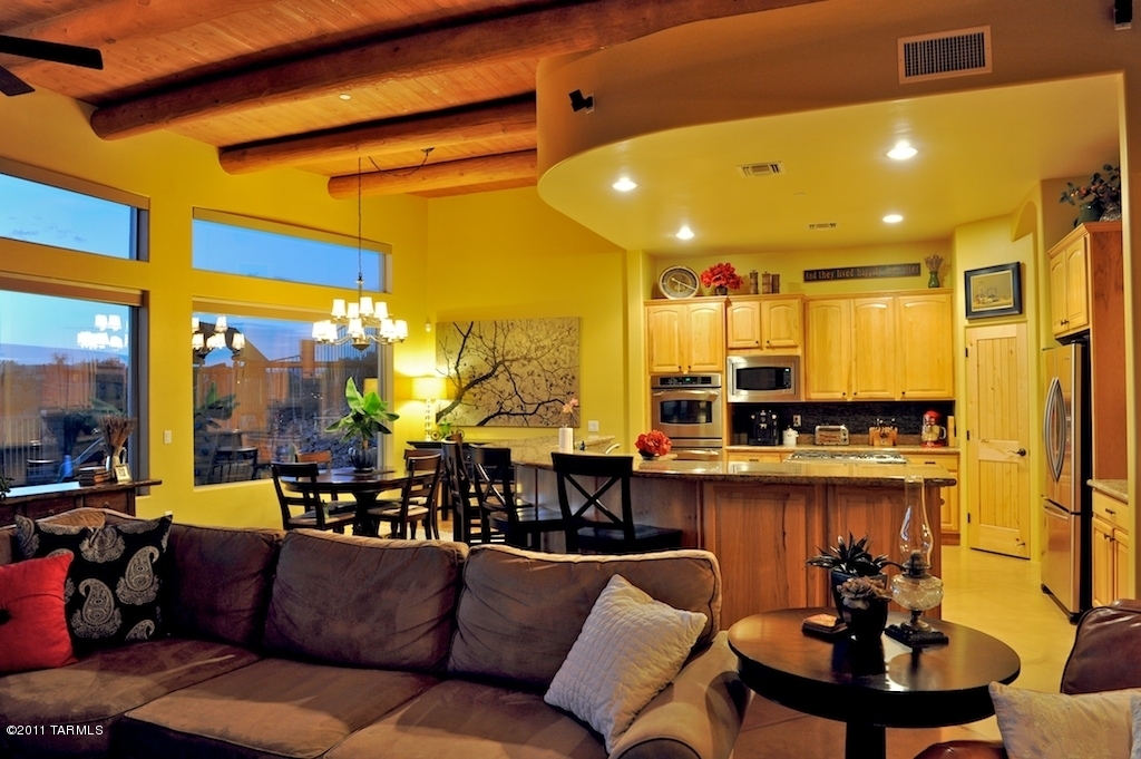 10979 N Pusch Ridge View Place