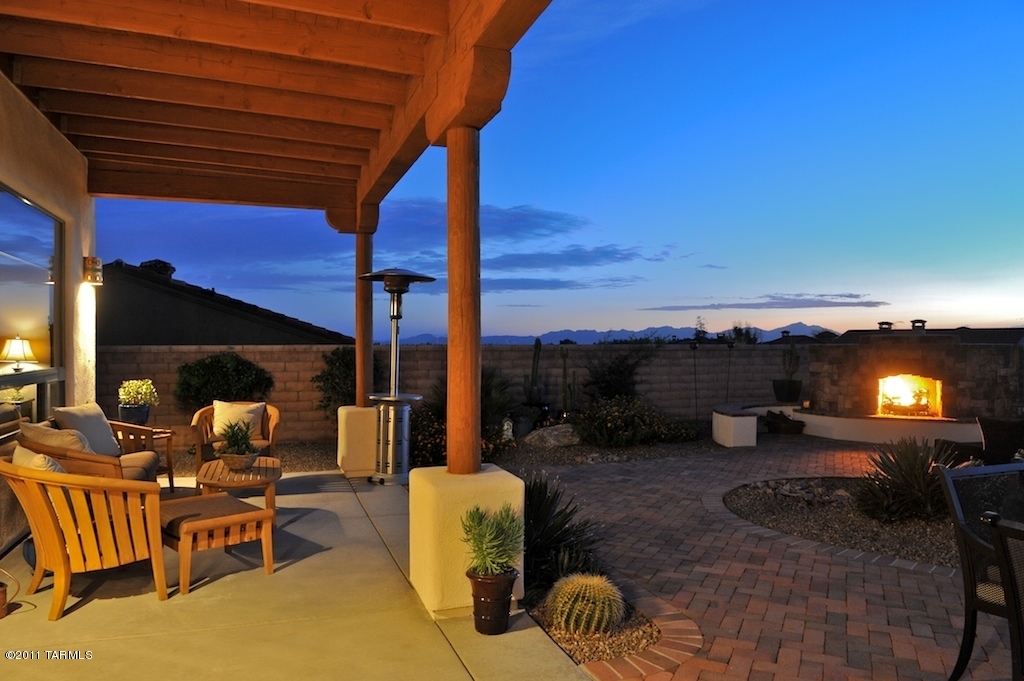 10979 N Pusch Ridge View Place