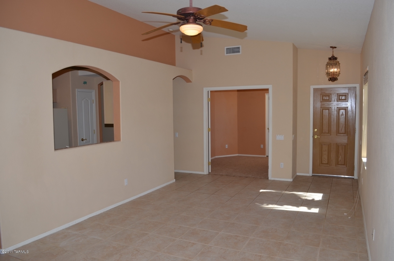 12125 N New Dawn Avenue