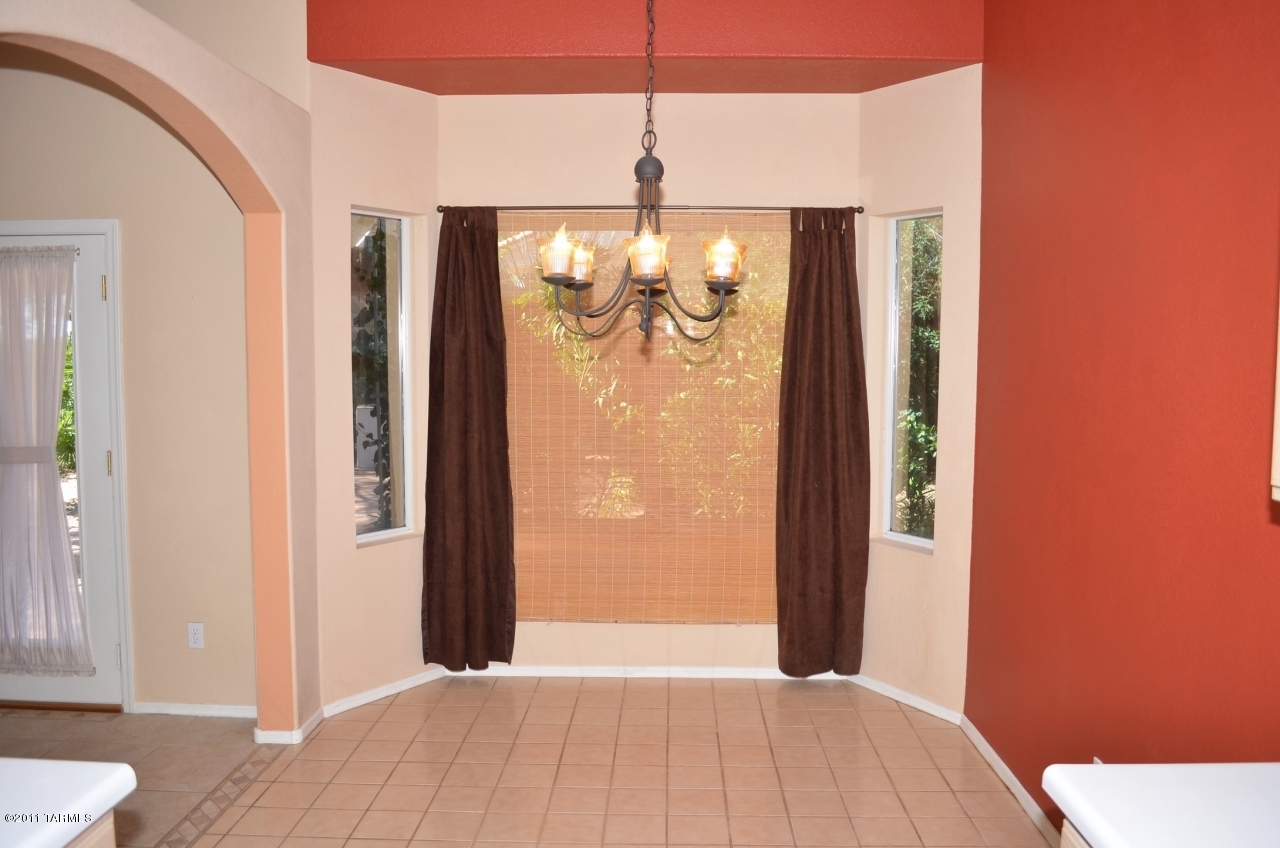 12125 N New Dawn Avenue