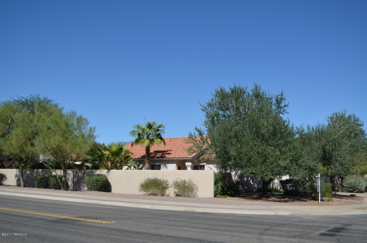 12125 N New Dawn Avenue