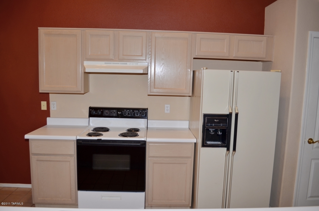 12125 N New Dawn Avenue