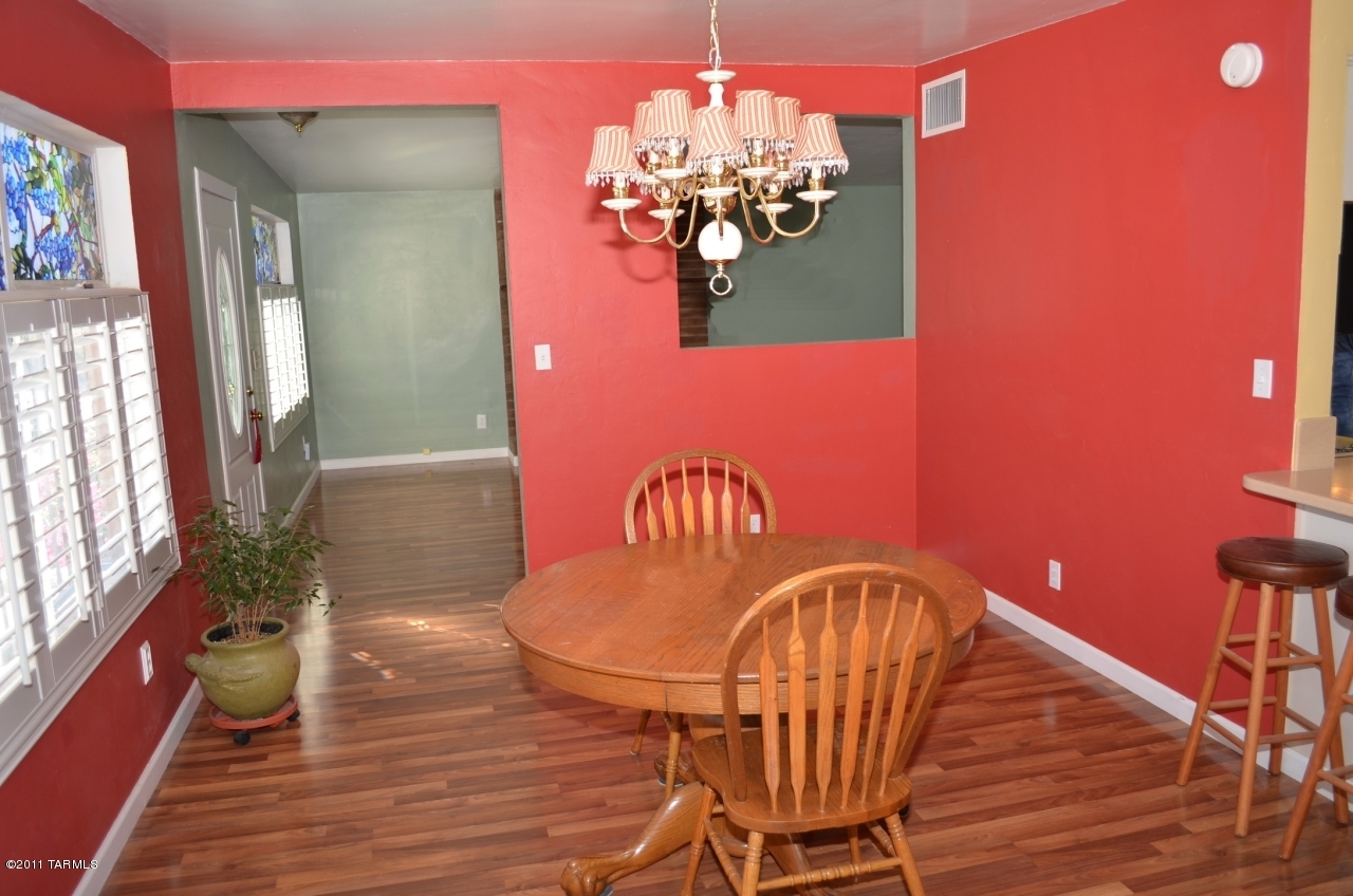 6560 E Calle Mercurio