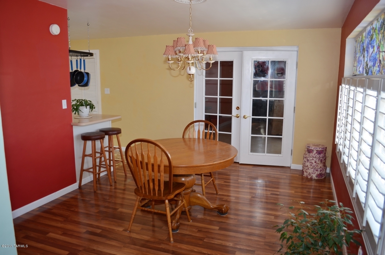 6560 E Calle Mercurio