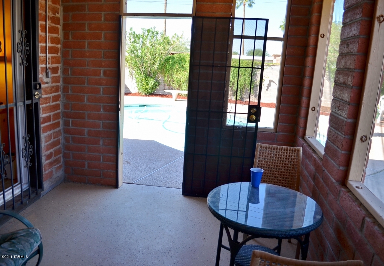 6560 E Calle Mercurio