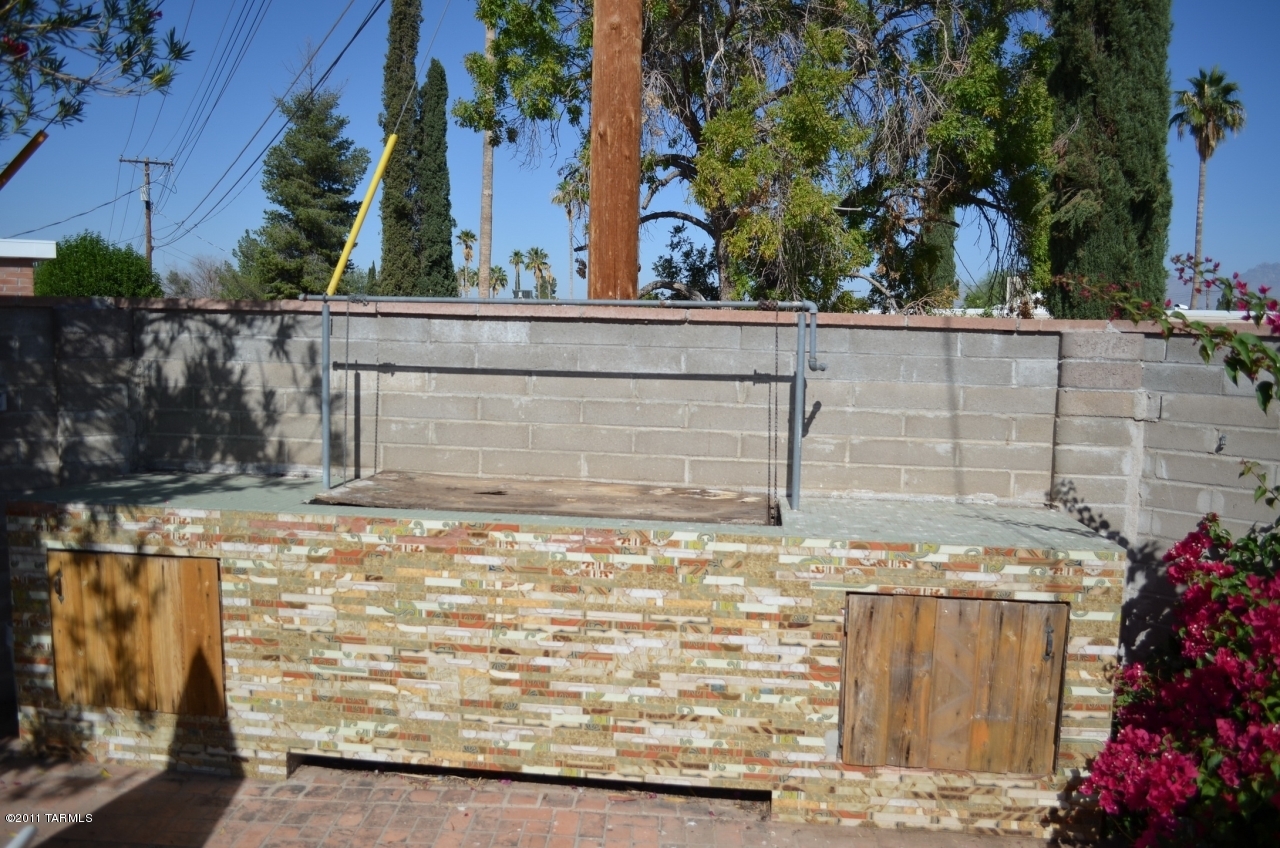 6560 E Calle Mercurio