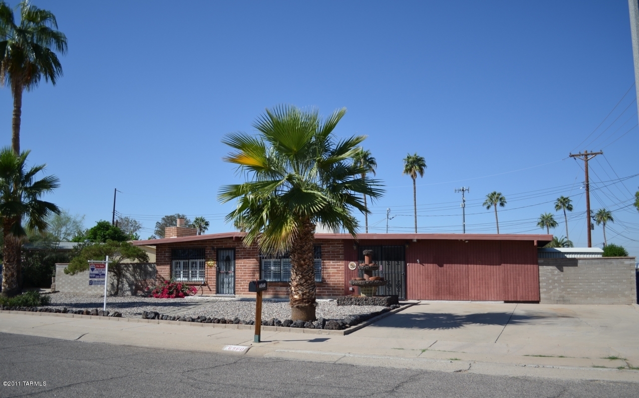 6560 E Calle Mercurio