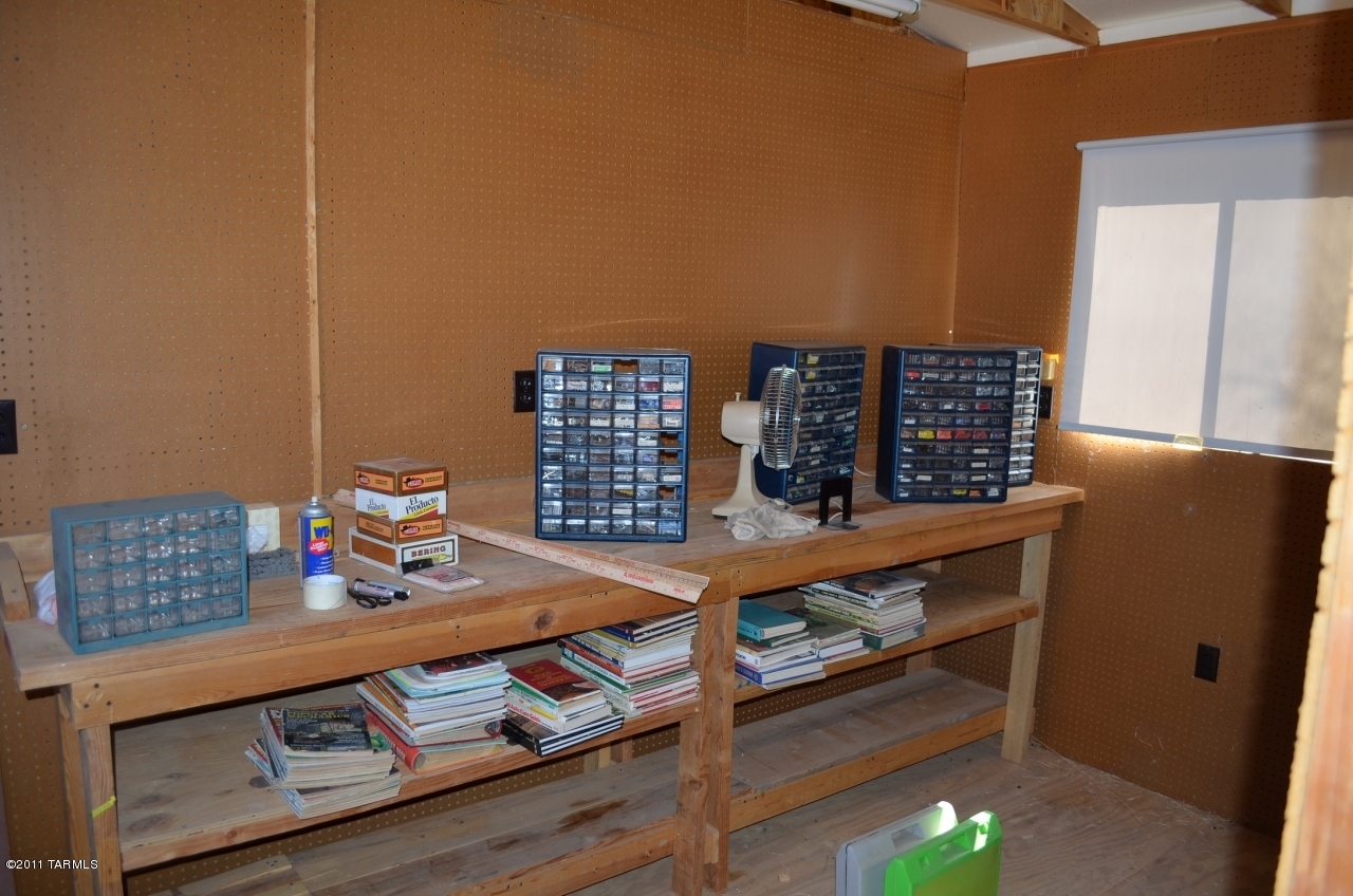 6560 E Calle Mercurio