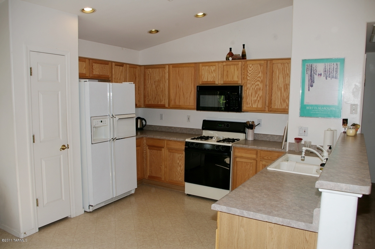 8330 N Austin Nikolas Court