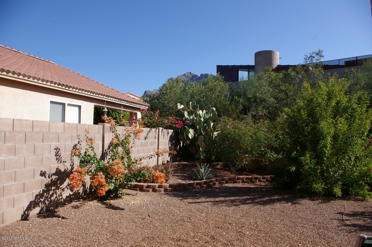 8330 N Austin Nikolas Court