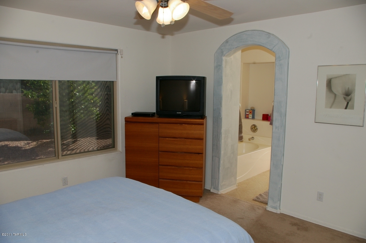 8330 N Austin Nikolas Court