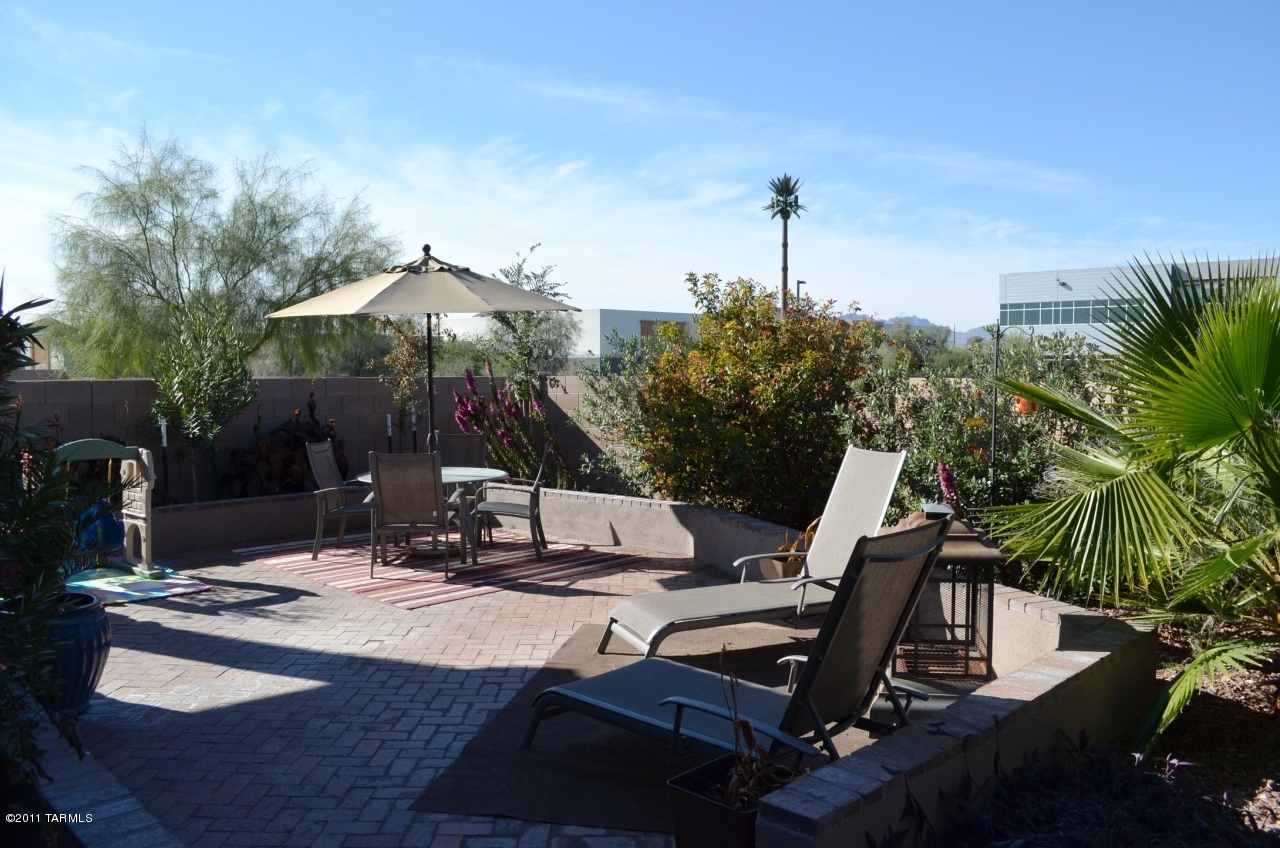 5573 N Little River Lane