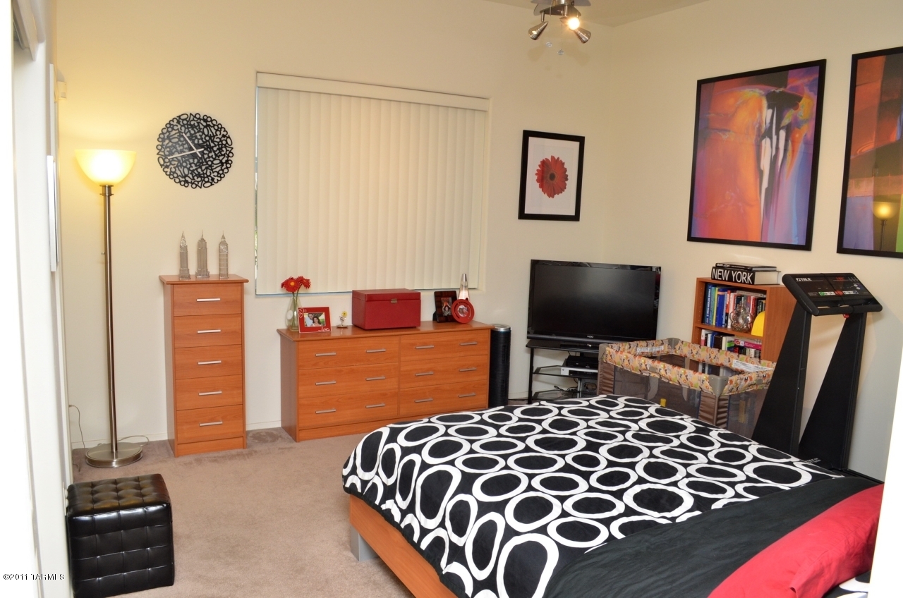 5573 N Little River Lane