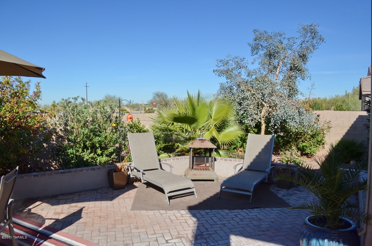 5573 N Little River Lane