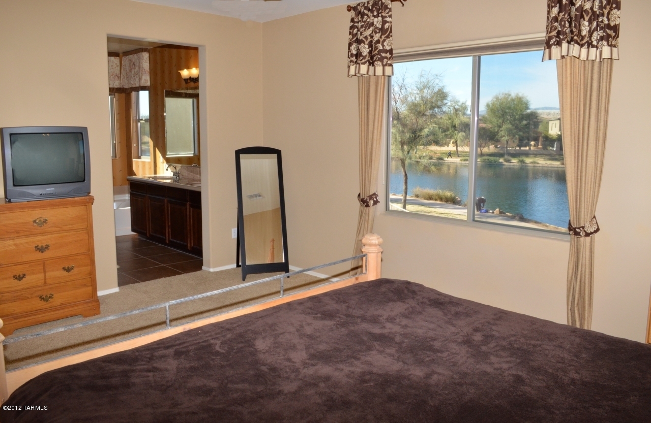 15186 S Camino Del Velero