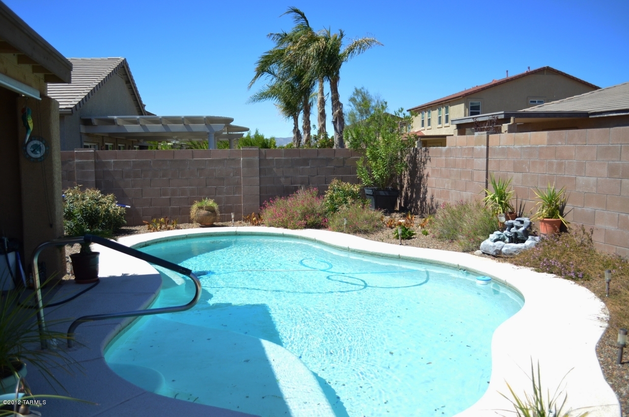 3645 E Farrier Drive