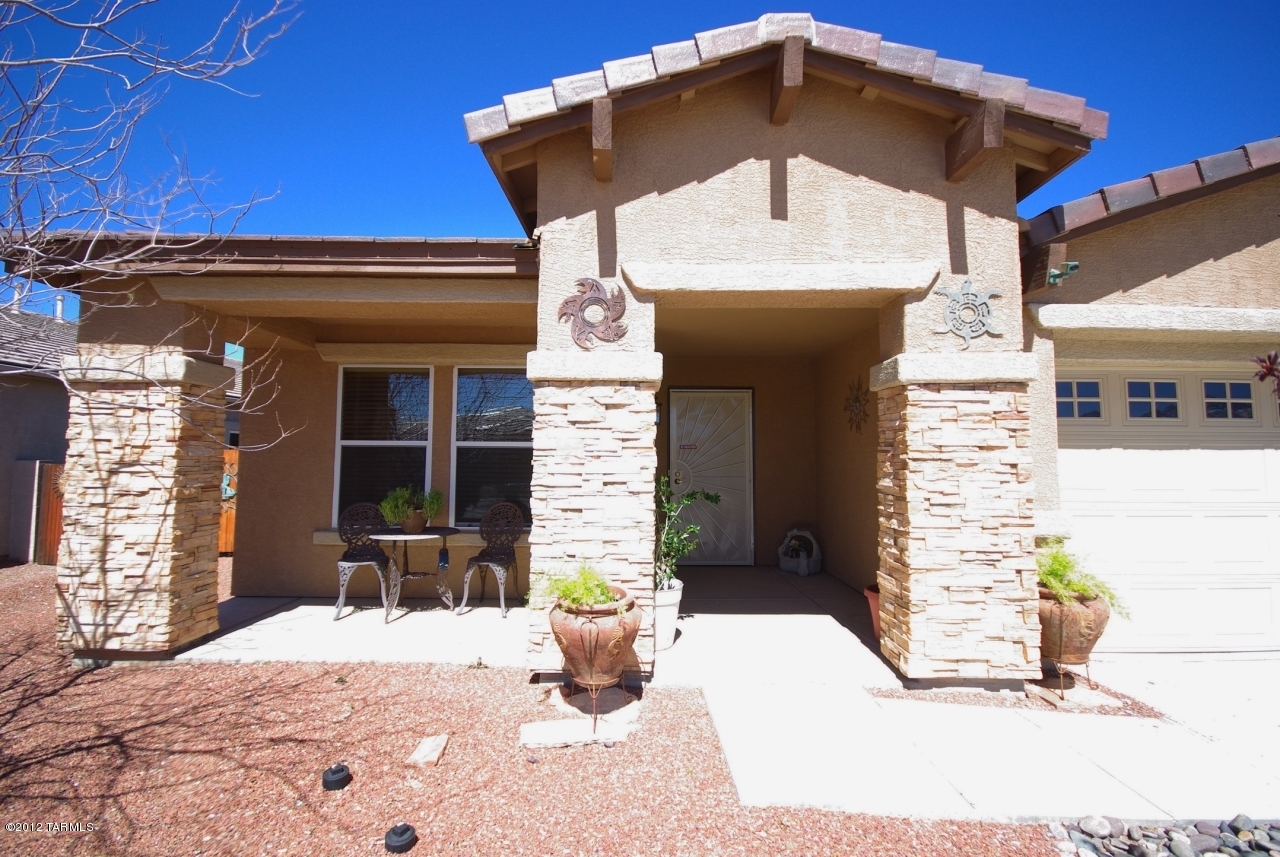 3645 E Farrier Drive