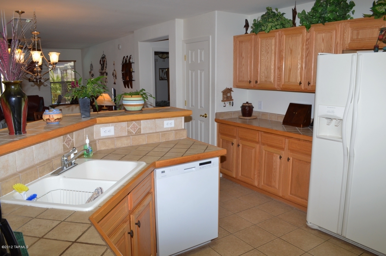 3645 E Farrier Drive