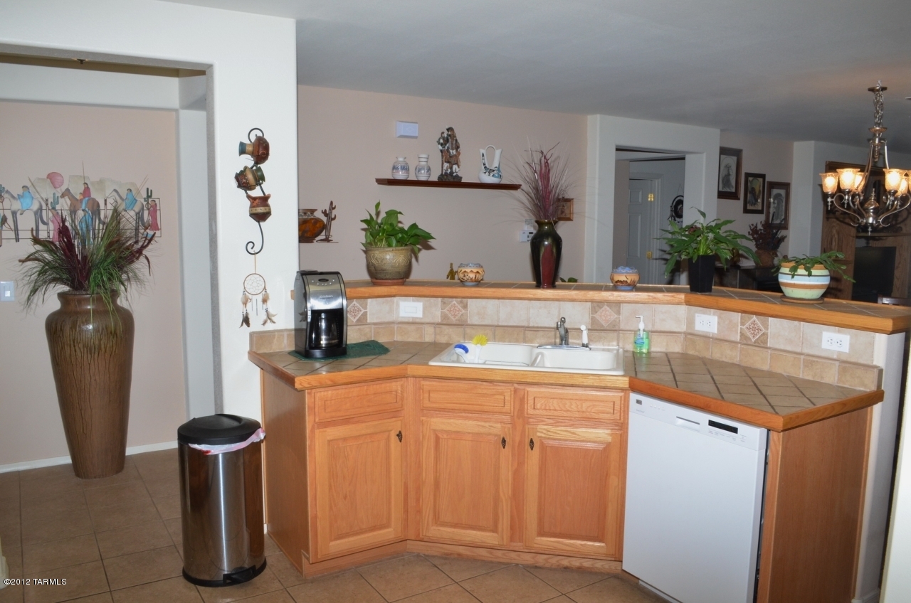 3645 E Farrier Drive