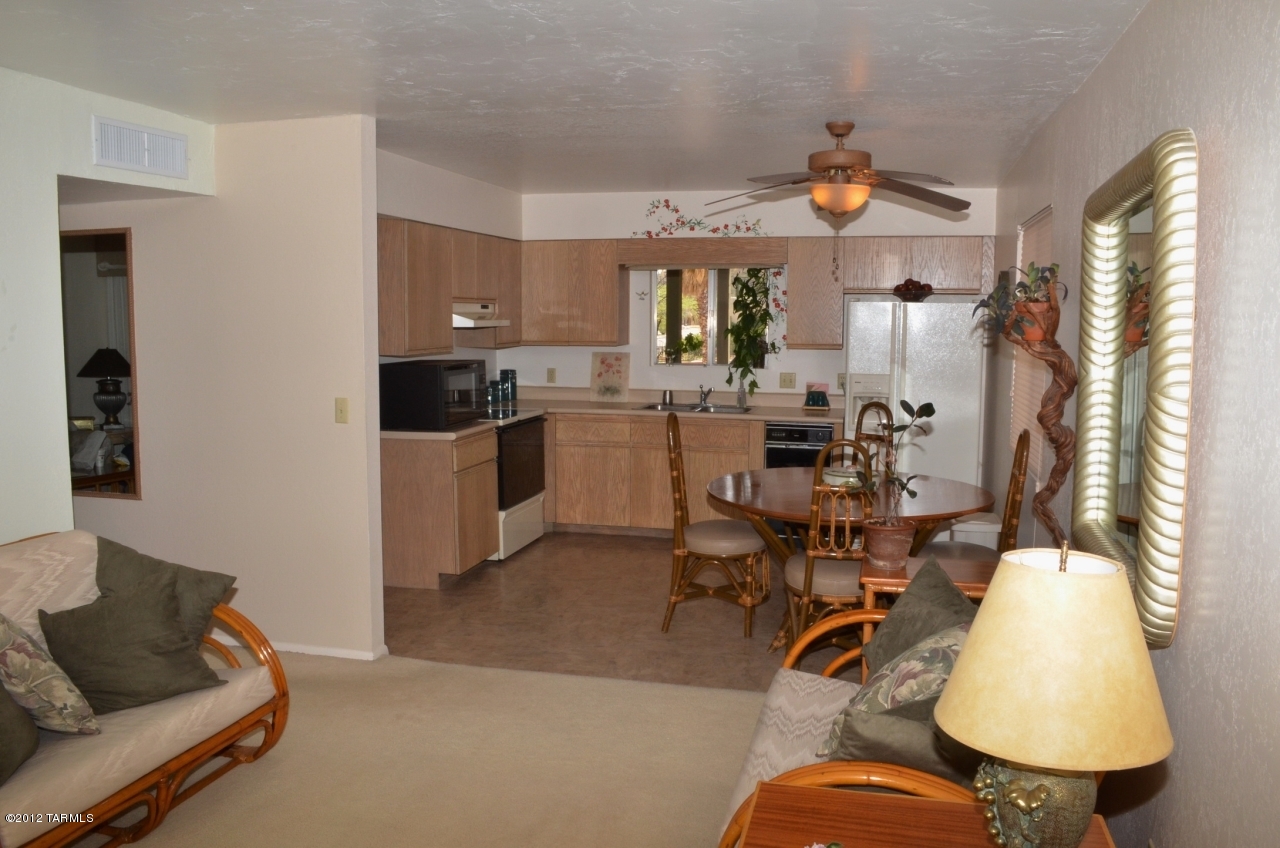 2800 W Desert Crest Drive