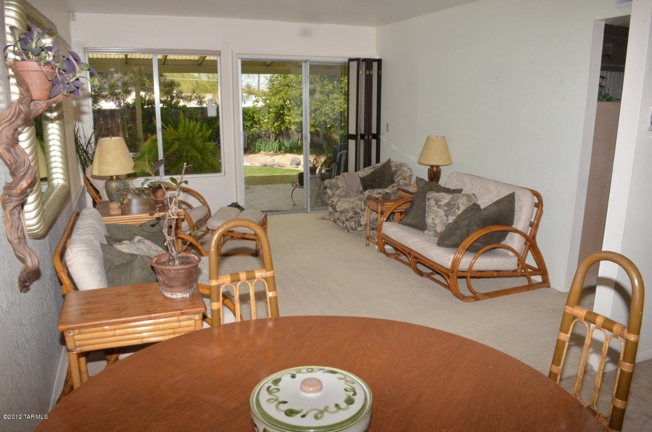 2800 W Desert Crest Drive