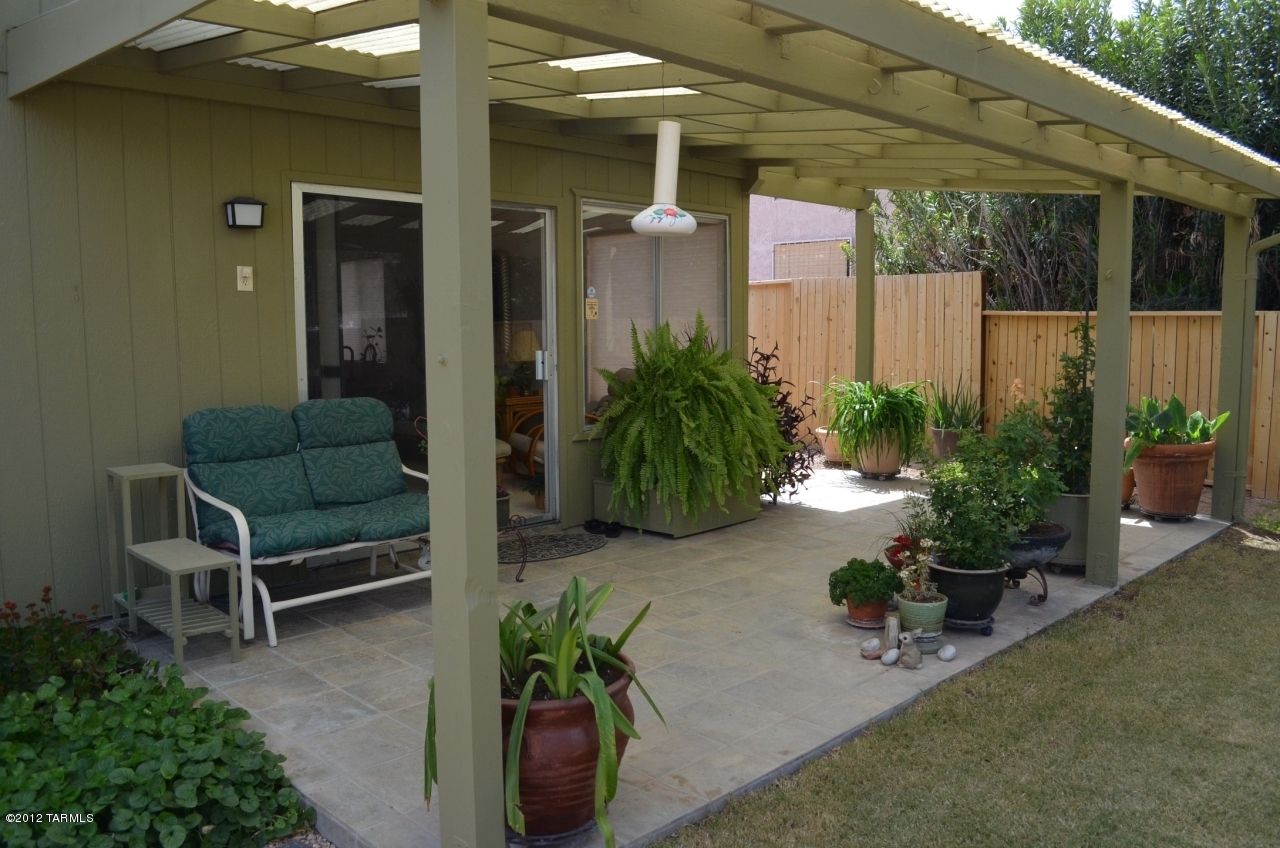 2800 W Desert Crest Drive