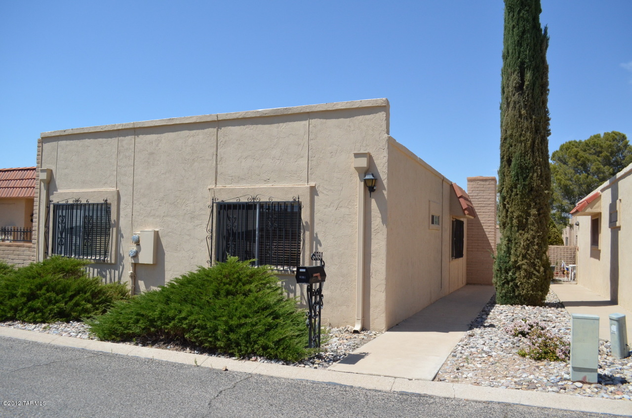 8391 E Hazeltine Lane