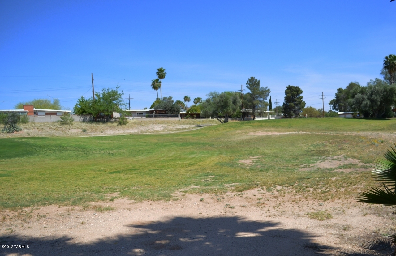 8391 E Hazeltine Lane