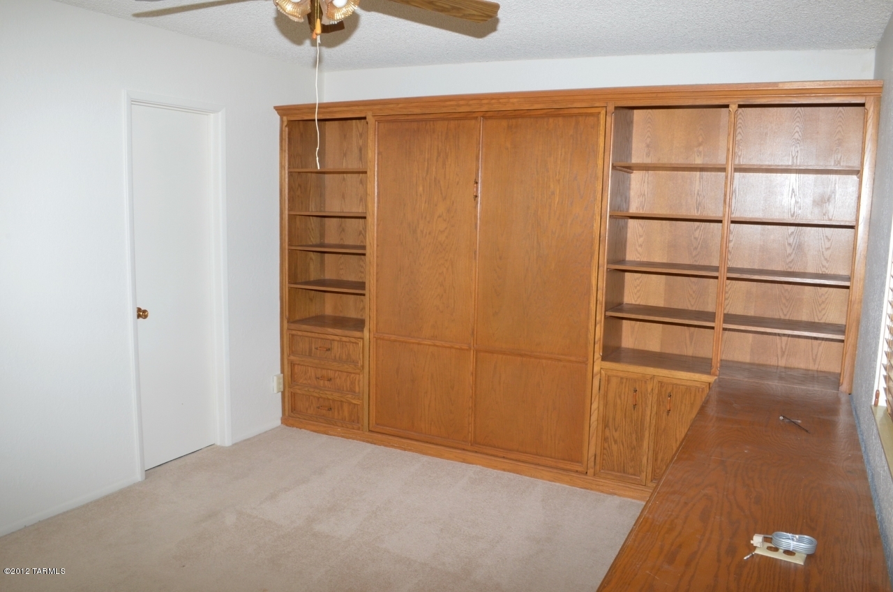 8391 E Hazeltine Lane