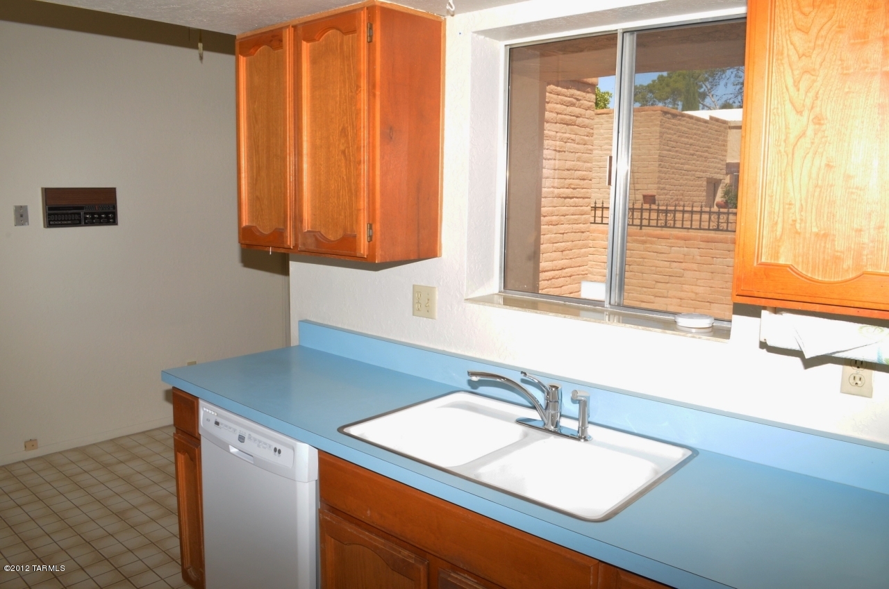 8391 E Hazeltine Lane