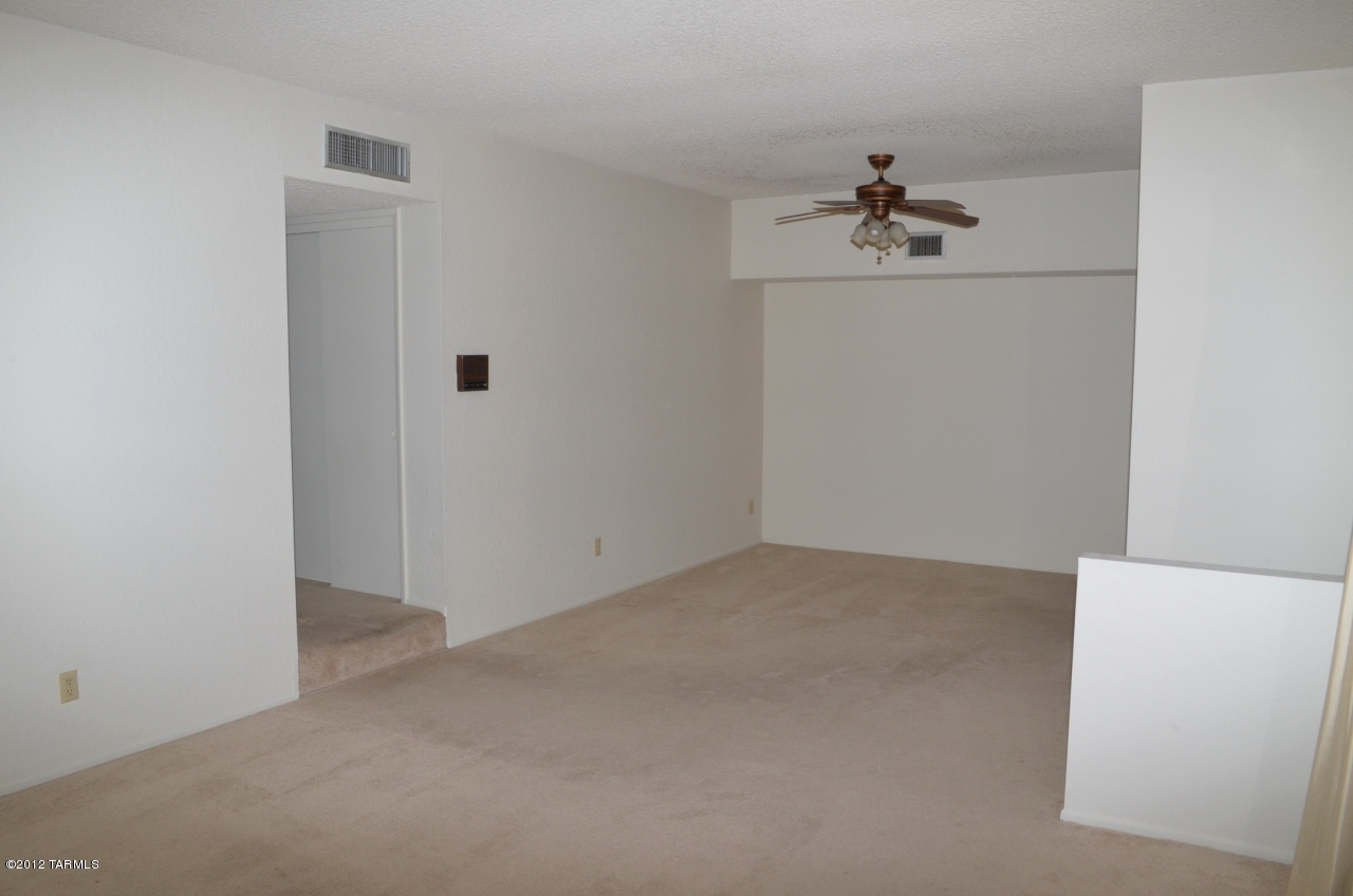 8391 E Hazeltine Lane