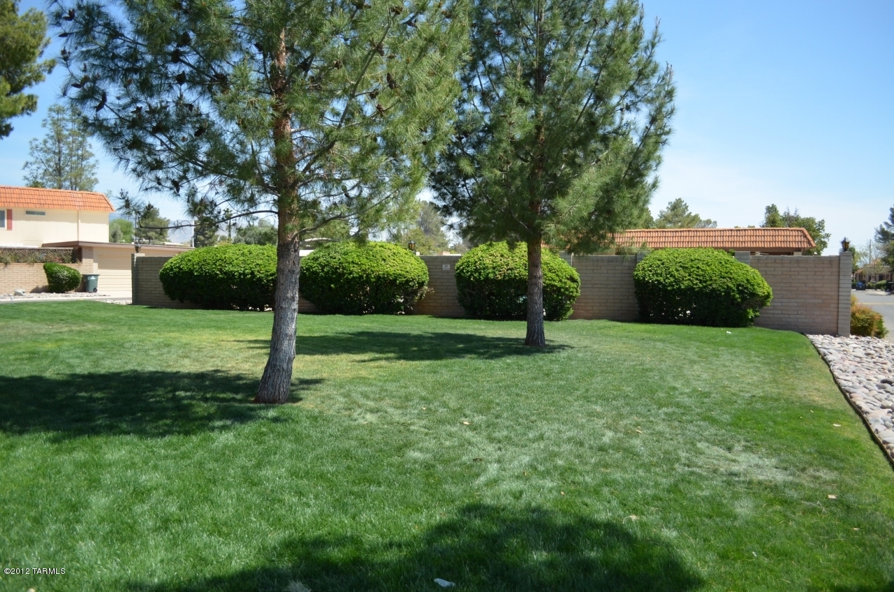 8391 E Hazeltine Lane