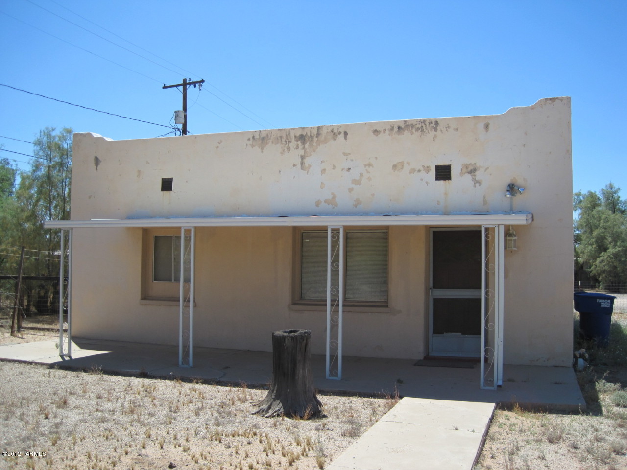 1218 E Blacklidge Drive