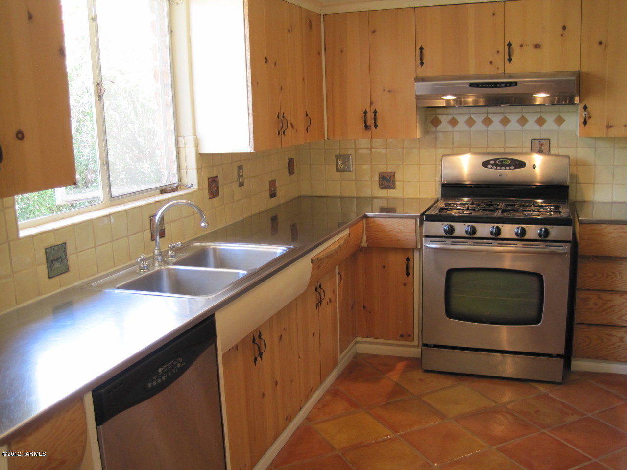 7331 N Oleander Vista