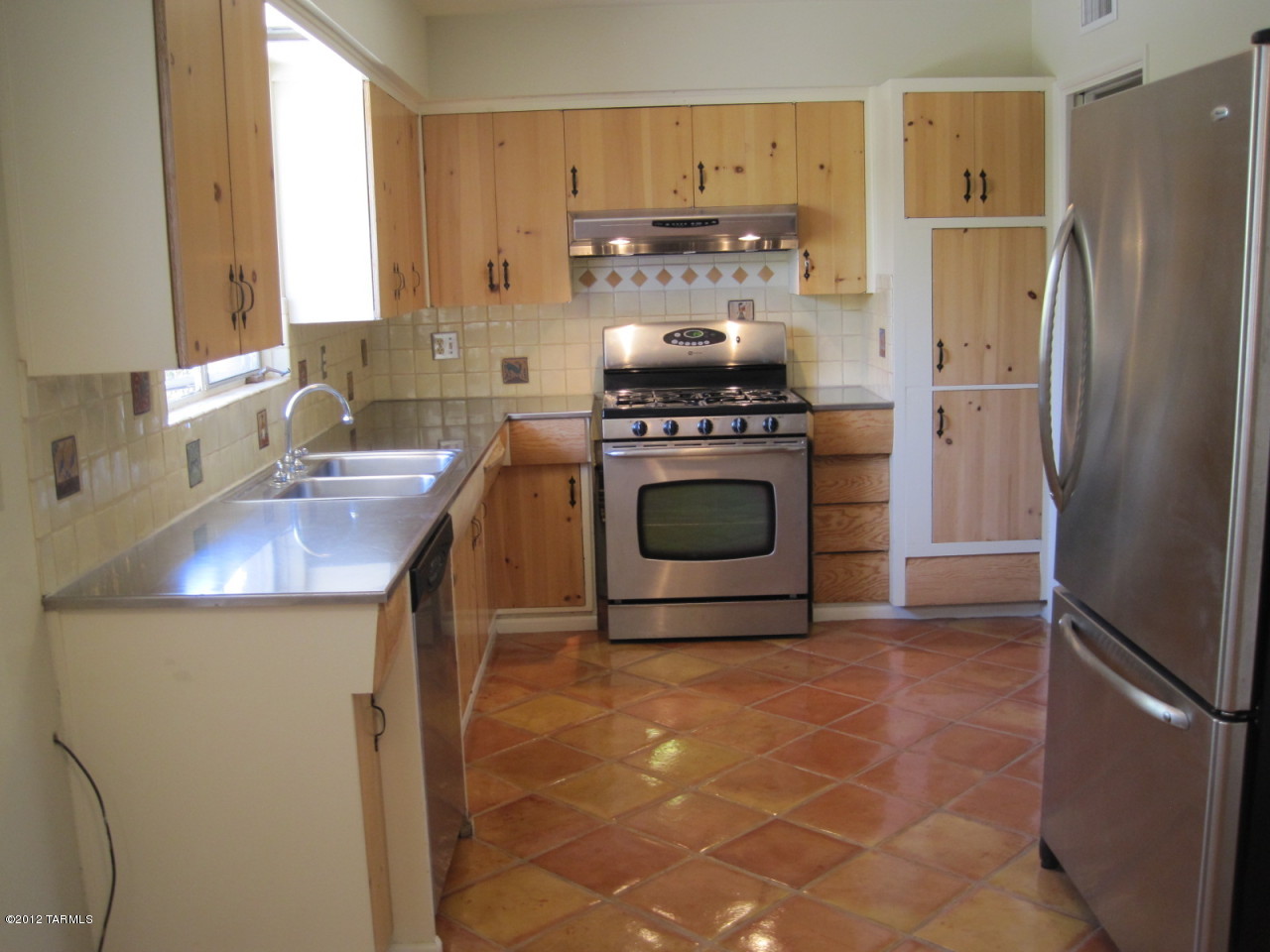 7331 N Oleander Vista