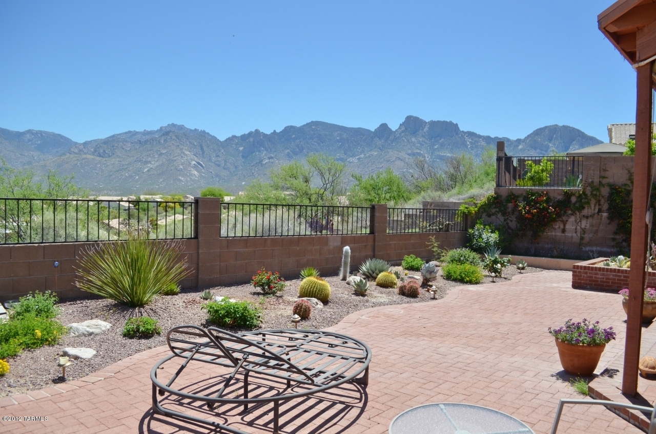 11940 N Labyrinth Drive