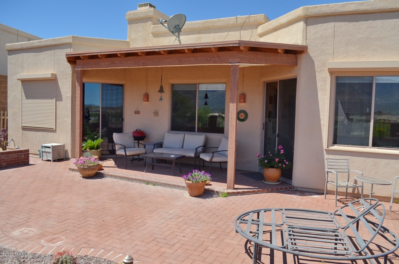 11940 N Labyrinth Drive