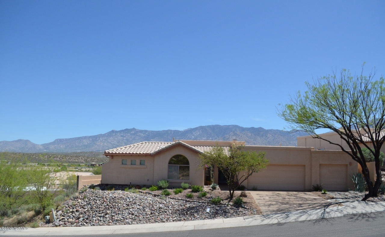 11940 N Labyrinth Drive