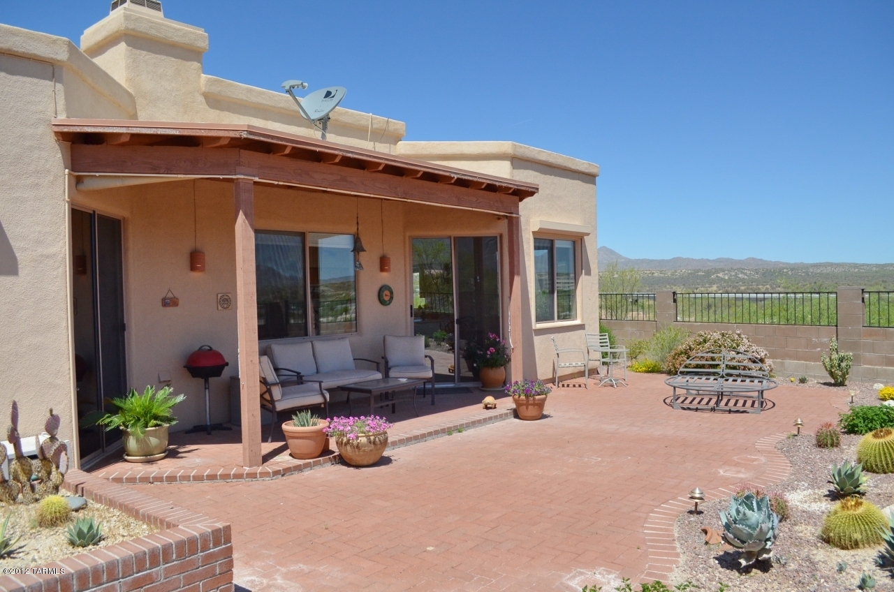 11940 N Labyrinth Drive