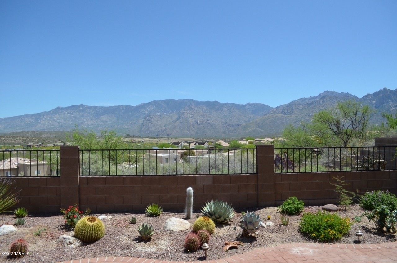 11940 N Labyrinth Drive