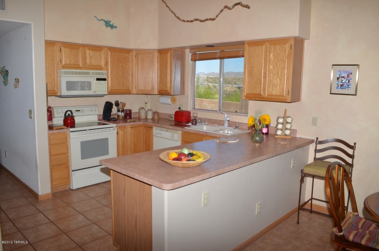 11940 N Labyrinth Drive