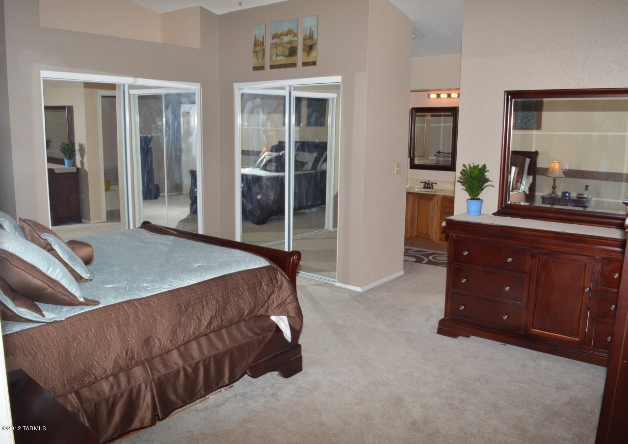 5175 W Nighthawk Way