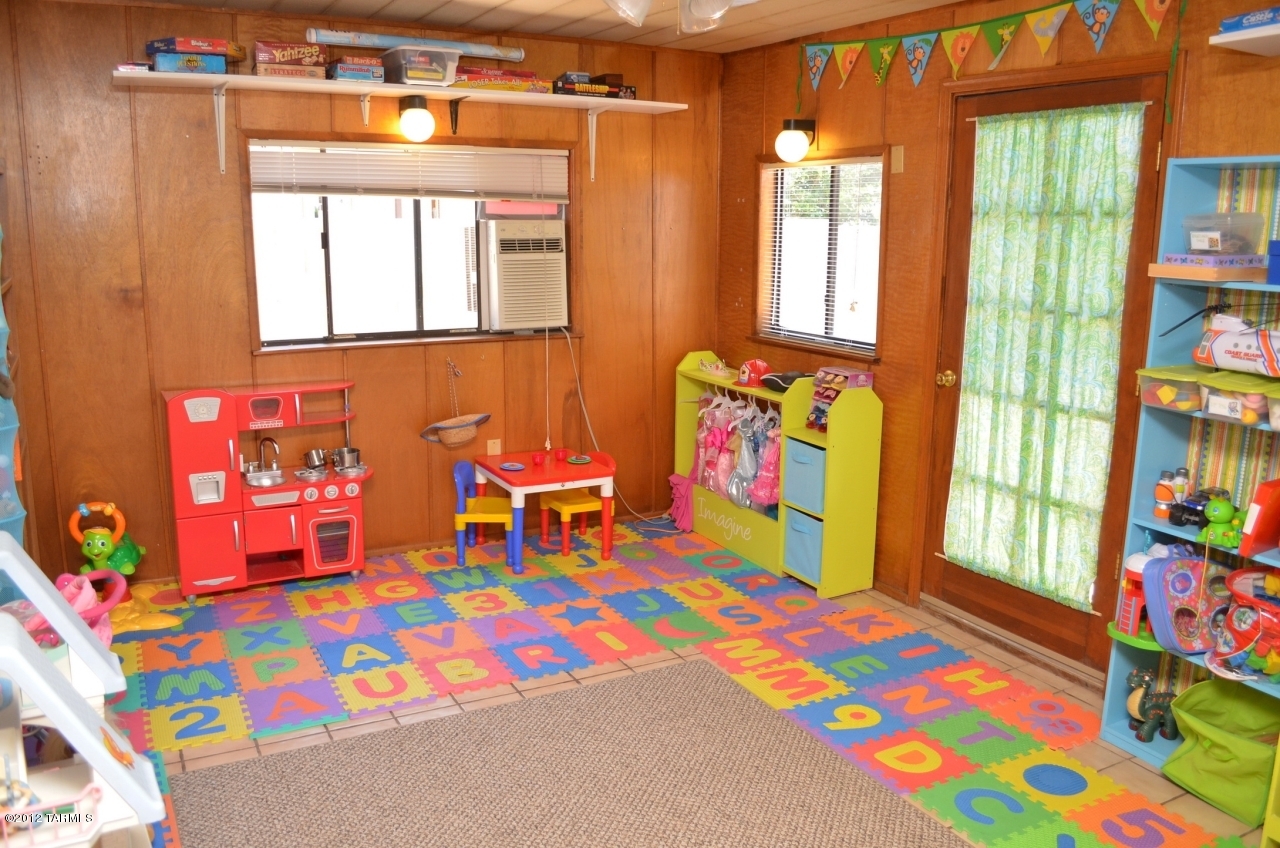 5175 W Nighthawk Way