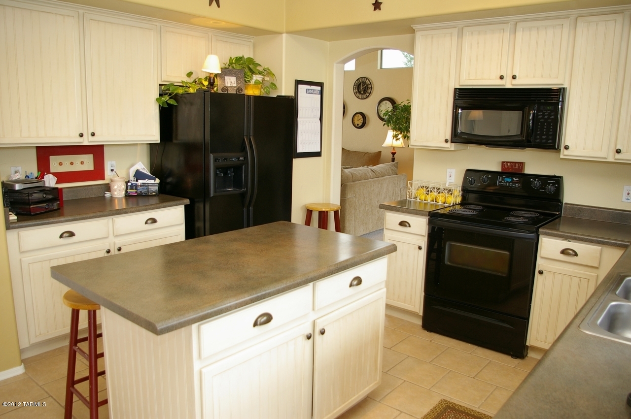 13785 N Bushwacker Place