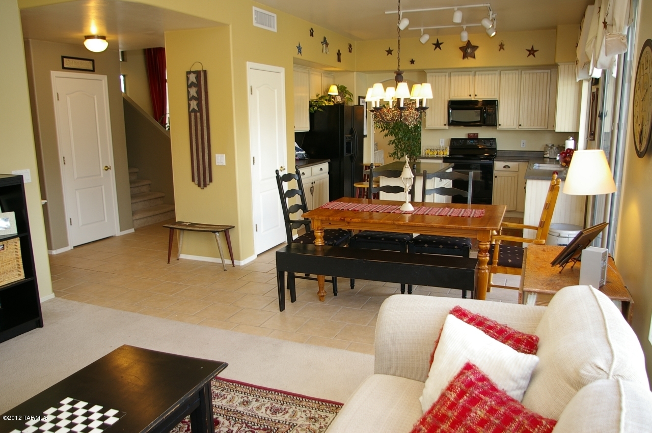 13785 N Bushwacker Place